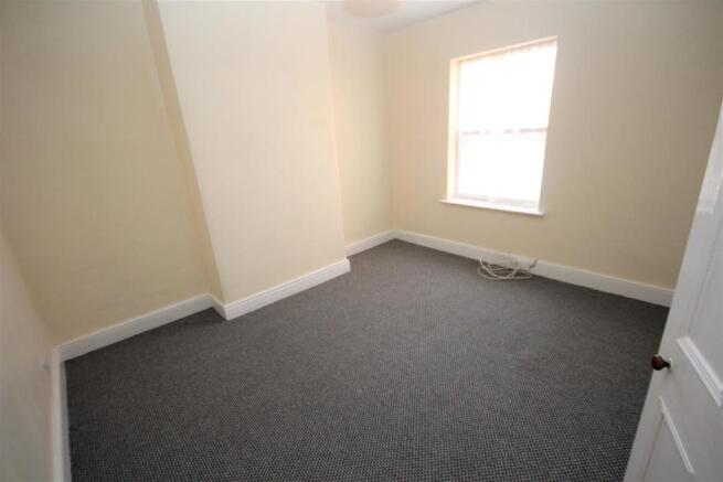bedroom 2.JPG