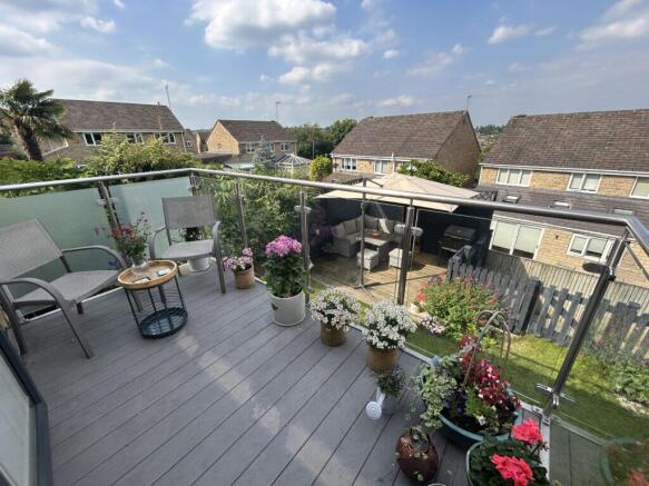 4 bed Detached for sale Image 9