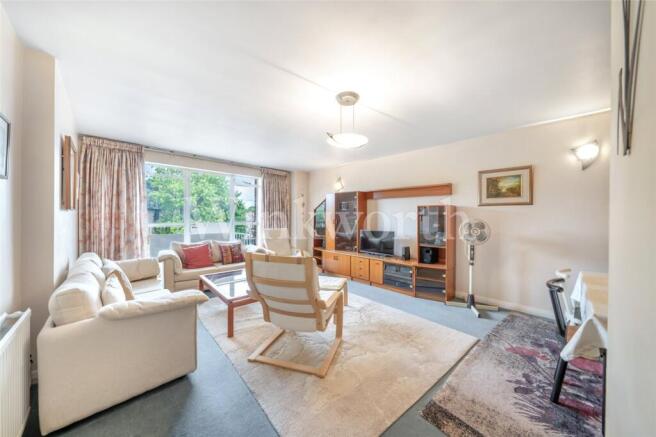 James Close, Woodlands, London, NW11 photo 4
