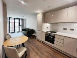 Apartment 2 Aquitania, West Waterloo Place, Triskelion Way, Liverpool L3 0BX