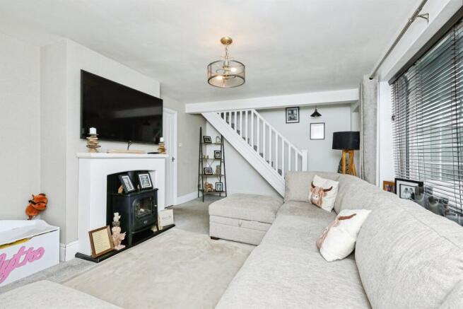 2 bed Semi-Detached for sale Image 5
