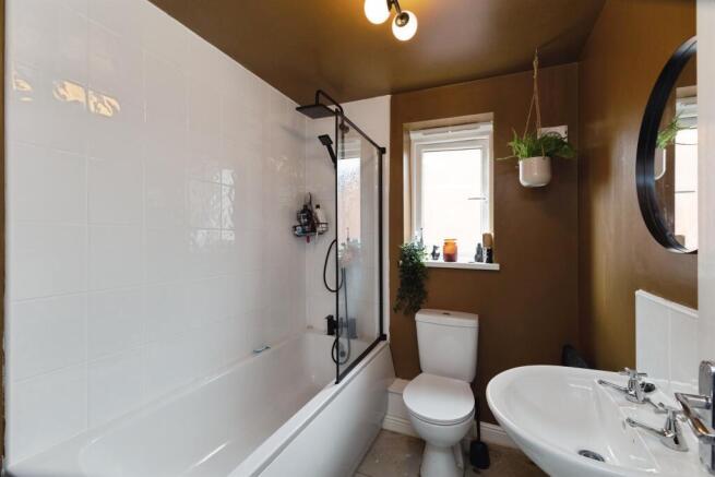 3 bed Semi-Detached for sale Image 12