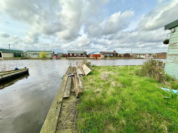 mooring dock and river view.JPEG