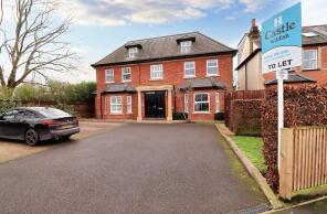 92, Albany Road, Hersham, Walton-on-thames KT12 5QQ