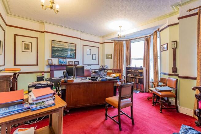 74 Wyndham Crescent, Cardiff, CF11 9EF photo 4
