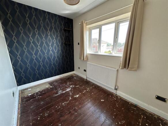 3 bed Semi-Detached for sale Image 8