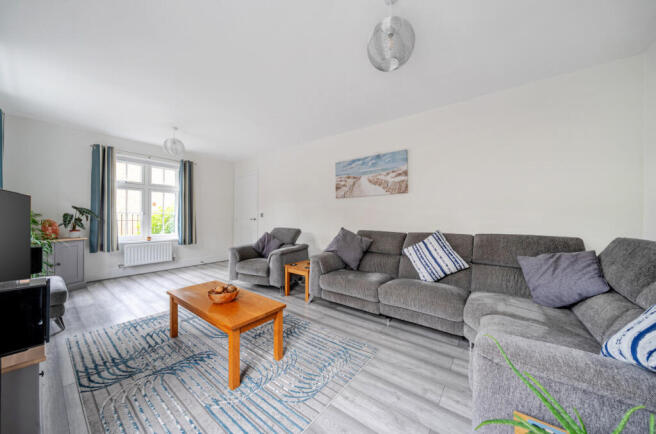 1368942-17-68ece2...