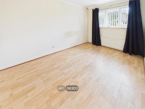 3 bed Terraced to rent Image 7