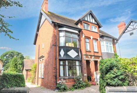 The Rowans, 142 Oulton Road, Stone