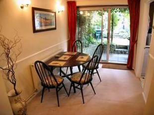 DINING ROOM 9'8 x 7'6