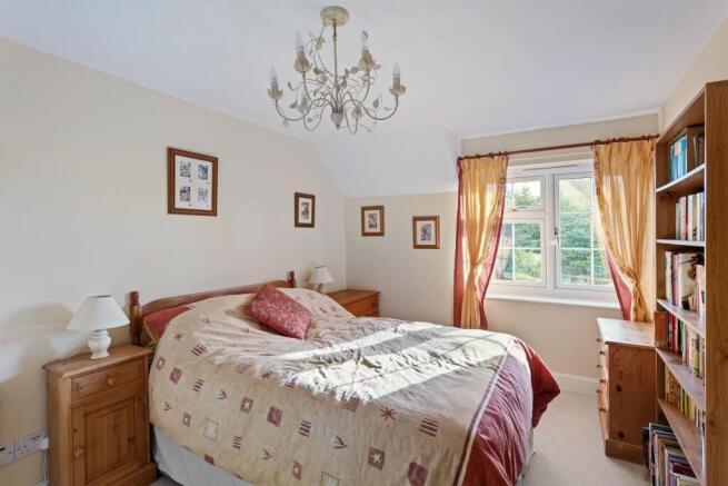 2 bed Semi-Detached for sale Image 8
