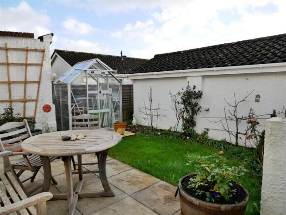 South Facing Courtyard Garden