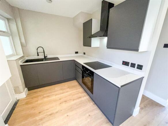 Lyddesdale Avenue, Thornton-Cleveleys photo 4