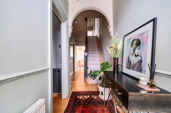 1429020-6-69b2c96...