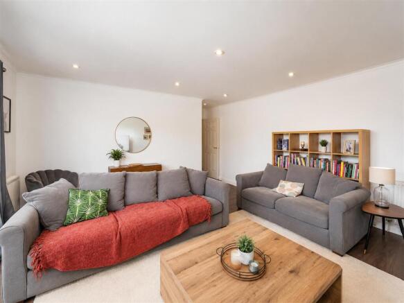 11 Lilybank Mews Dundee-2.jpg
