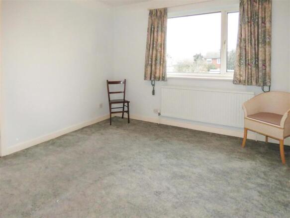 Bedroom 2.JPG