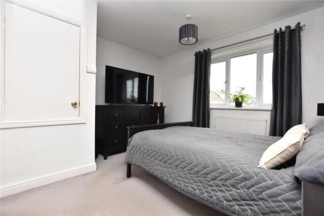 2 bed Town House for sale Image 6