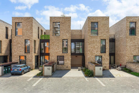 Cyrus Field Street, London, SE10