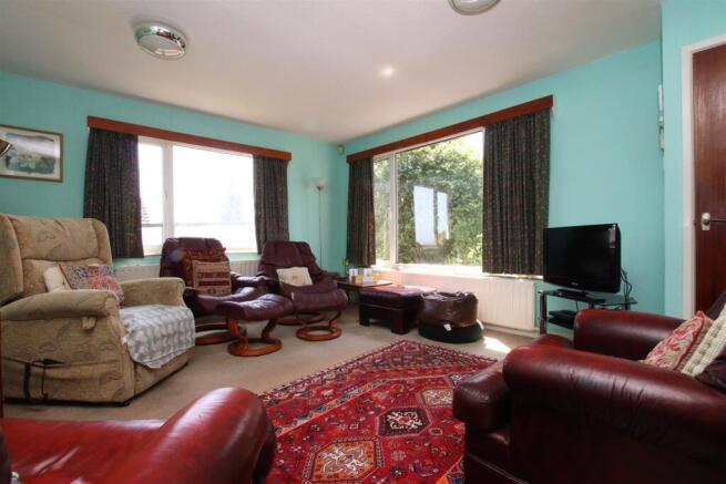 Living Room.JPG