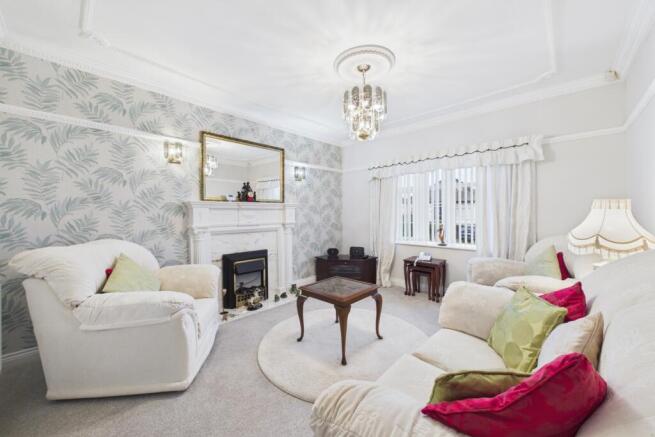 3 bed Detached Bungalow for sale Image 4