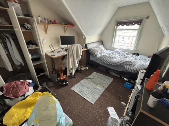 6 bed Not Specified to rent Image 6