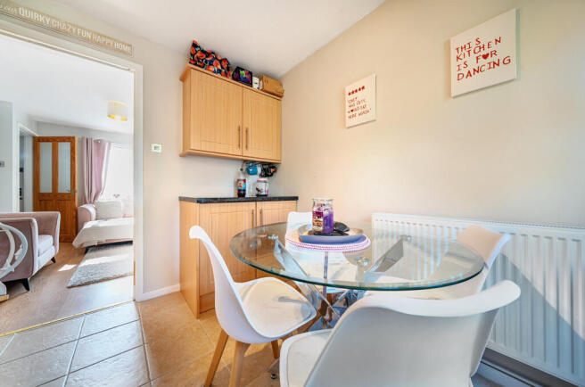 2 bed Semi-Detached for sale Image 8