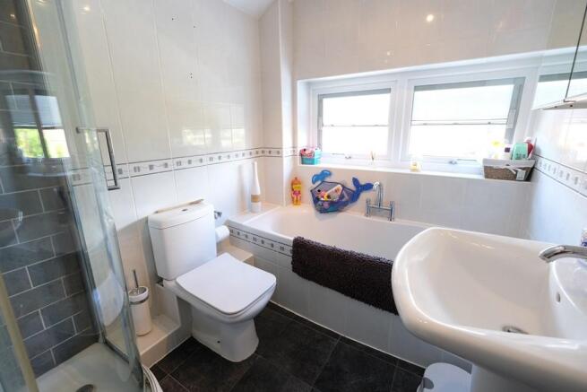 BATH/SHOWER ROOM