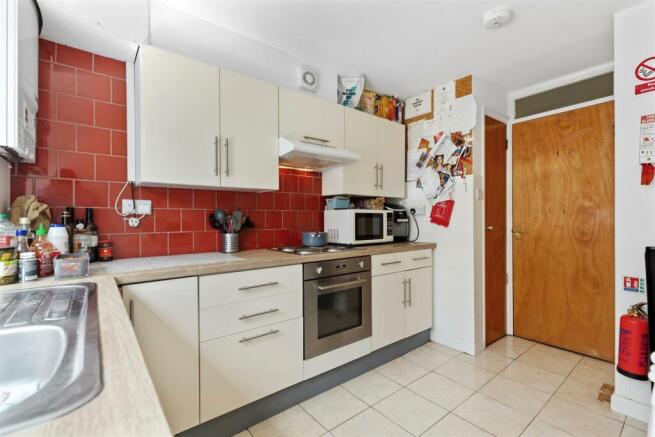 187 Maplehurst Road_012.JPG