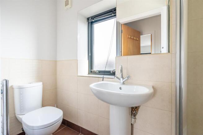1 bed Apartment to rent Image 7