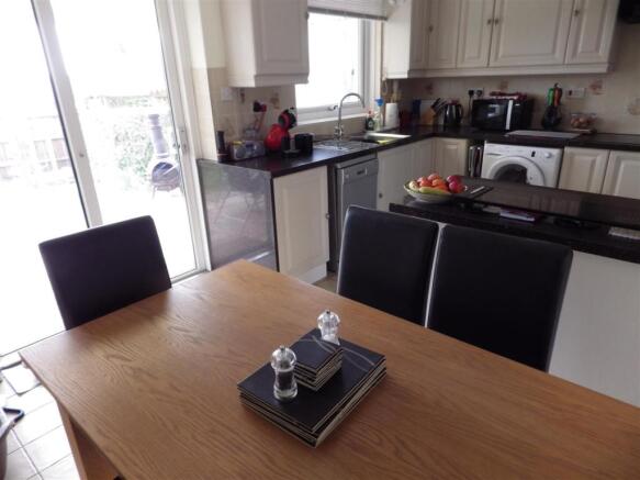 Kitchen/Dining Room