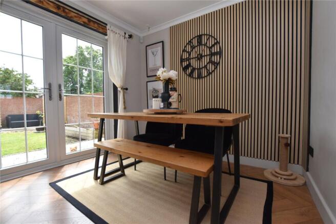 4 bed Detached for sale Image 5