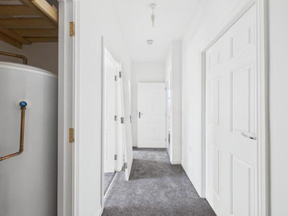 2 bed Flat to rent Image 9