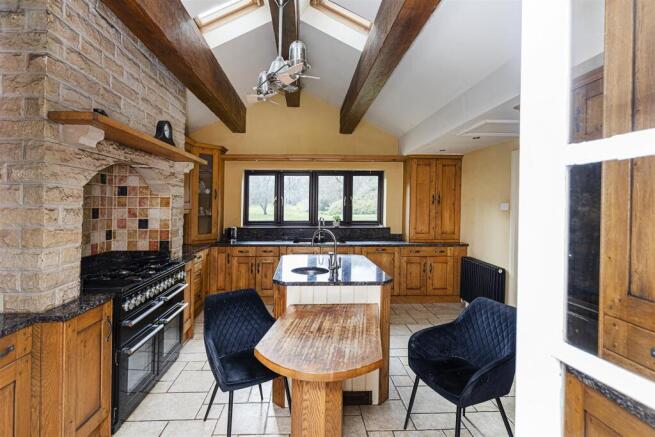 Bramleys Estate Agents - Farmhouse- Emley (27).jpg