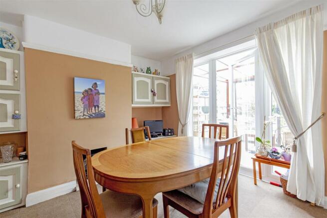 Dining Room-3.jpg