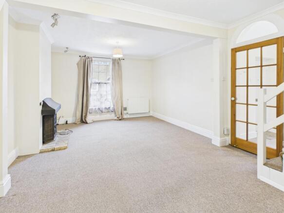 CAM02519G0-PR0378-STILL002