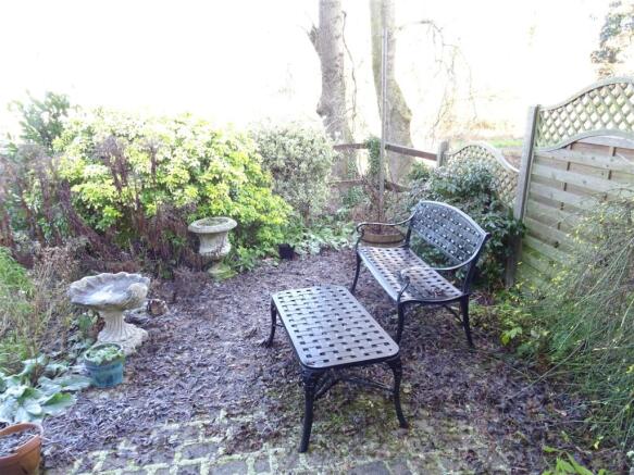 4 Burls Yard 001.jpg