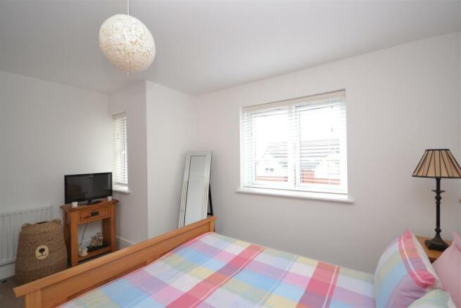 12bluebellavenueBED2VIEW2.JPG