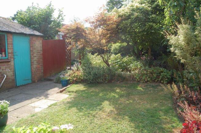REAR GARDEN 2