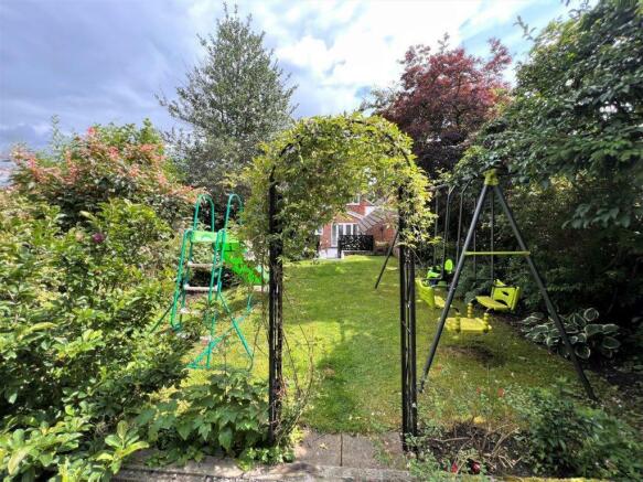 garden 2.jpg