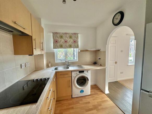 Yew Tree Drive, Nantwich, Cheshire photo 3