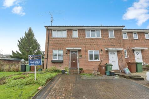 Powdermill Close, Tunbridge Wells, Kent, TN4