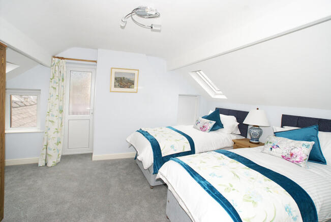 Curbar room