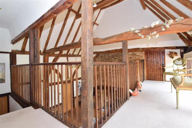 Galleried Landing 10.06