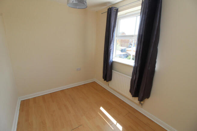 3 bed Semi-Detached to rent Image 11