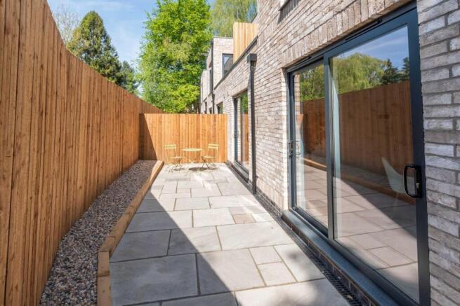 2 bed Apartment for sale Image 12