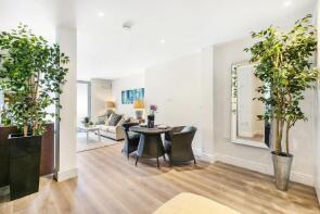 Flat 4, Eltham Court, Berwick Close, West Ealing W13 8BL