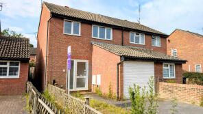 6, Blackthorne Close, Bordon GU35 0TT