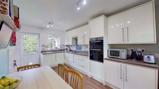 RE-FITTED KITCHEN