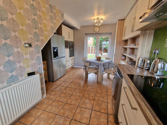 kitchen 3.jpg