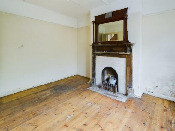 PR0243-STILL006.jpg
